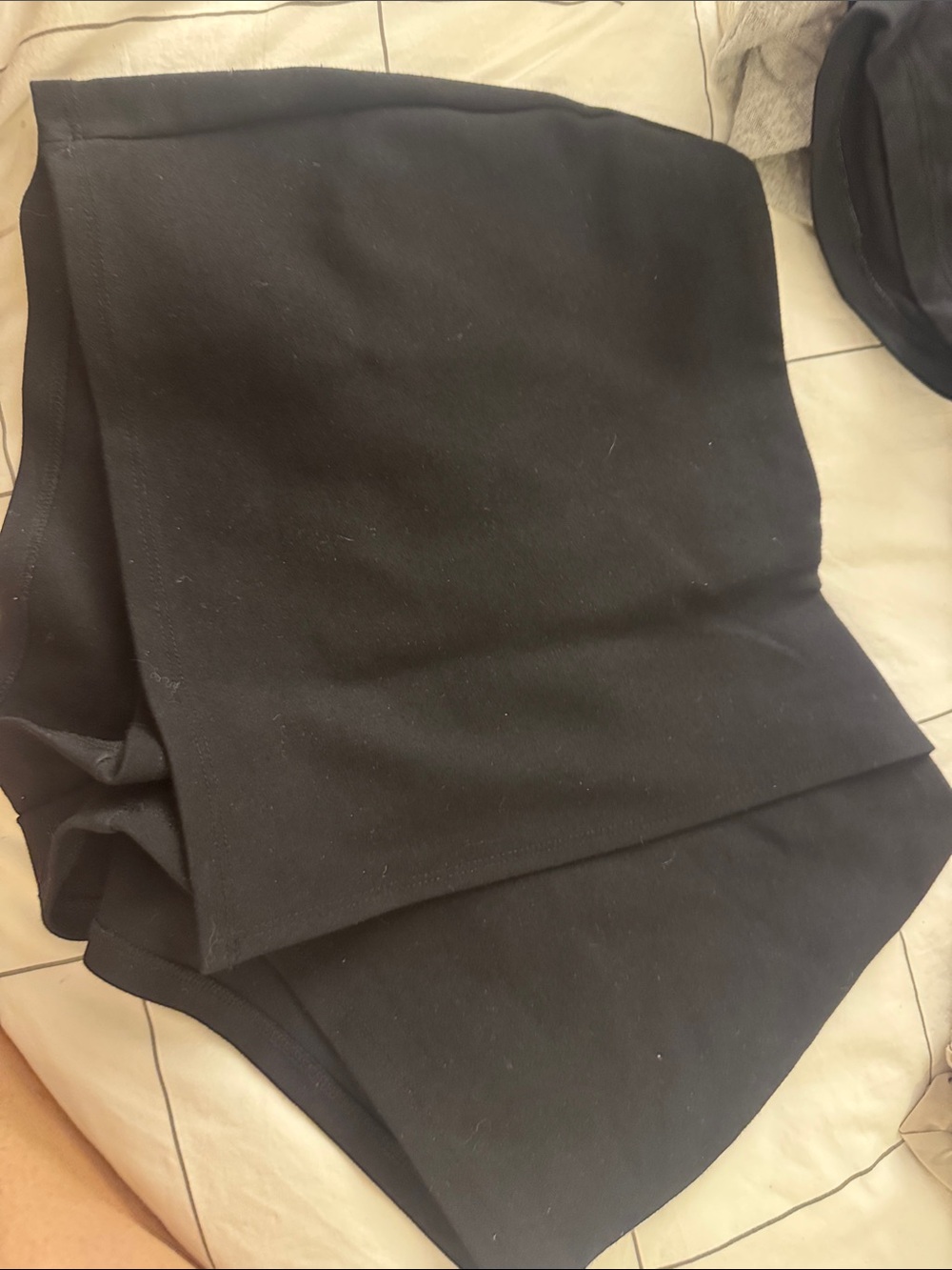 Black High-Waist Knit Skirt